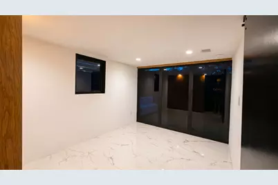 2416 E 10th Street #B, Austin, TX 78702 - Photo 6