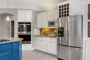 932 Vanguard St, Lakeway, TX 78734 - Photo 16