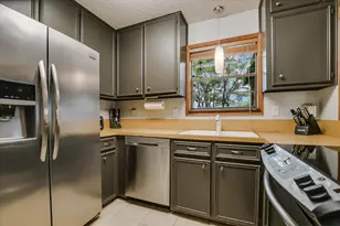 424 Bedford Dr, Spicewood, TX 78669 - Photo 8