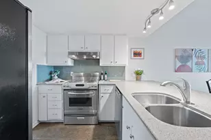 1101 Hollow Creek Dr, Austin, TX 78704 - Photo 16