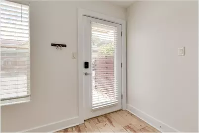 1101 Grove Boulevard #102, Austin, TX 78741 - Photo 18