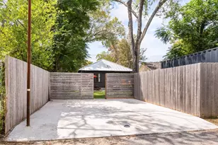 810 Keasbey St, Austin, TX 78751 - Photo 40