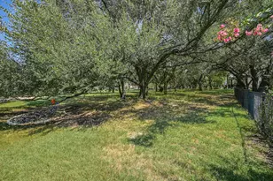 102 Yosemite Rd, Georgetown, TX 78633 - Photo 28