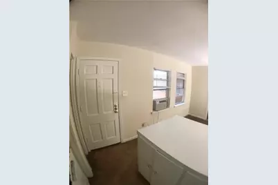 917 Keith Lane #D, Austin, TX 78705 - Photo 8