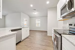 3209 Ridge Pl, Seguin, TX 78155 - Photo 4