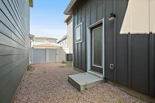 8013 Lennon Dr, Austin, TX 78744 - Photo 36
