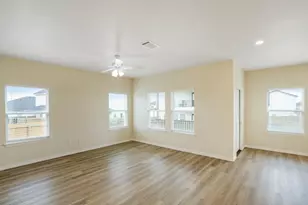 515 War Admiral Dr, Jarrell, TX 76537 - Photo 6