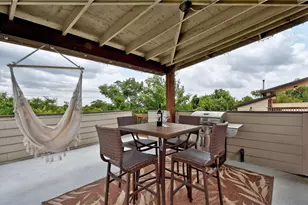 2204 E 13th St, Austin, TX 78702 - Photo 34