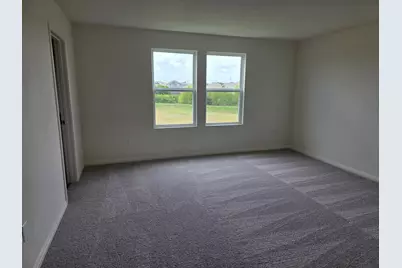 353 Enforcer Loop, Jarrell, TX 76537 - Photo 8