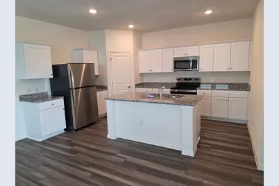 353 Enforcer Loop, Jarrell, TX 76537 - Photo 4
