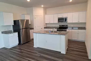 353 Enforcer Loop, Jarrell, TX 76537 - Photo 4