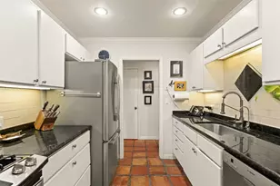 5902 Mountainclimb Dr, Austin, TX 78731 - Photo 12