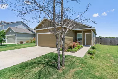 393 Gabbro Gardens, San Marcos, TX 78656 - Photo 2