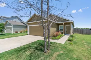393 Gabbro Gdns, San Marcos, TX 78656 - Photo 2
