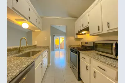 11908 Sunhillow Bend #B, Austin, TX 78758 - Photo 8