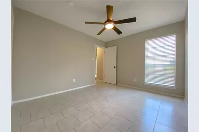 11908 Sunhillow Bend #B, Austin, TX 78758 - Photo 18