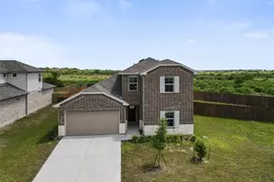 251 Solitude Dr, San Marcos, TX 78666 - Photo 2