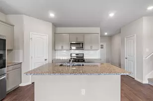 251 Solitude Dr, San Marcos, TX 78666 - Photo 6