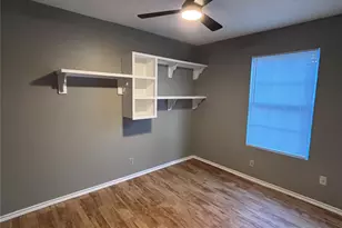 10005 Parliament House Rd, Austin, TX 78729 - Photo 12