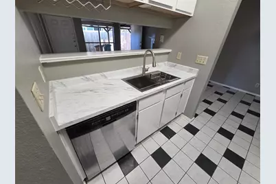 10005 Parliament House Road #A, Austin, TX 78729 - Photo 8