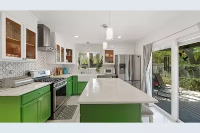 6503 Lynch Lane, Austin, TX 78741 - Photo 4