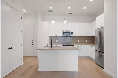 800 Embassy Drive #322, Austin, TX 78702 - Photo 2