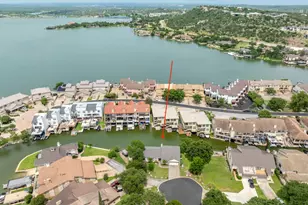 521 Lucy Ln, Horseshoe Bay, TX 78657 - Photo 2