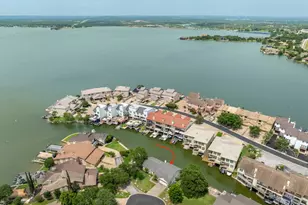 521 Lucy Ln, Horseshoe Bay, TX 78657 - Photo 4