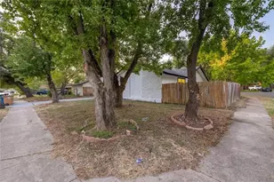 5535 Pine Pl, Austin, TX 78744 - Photo 22