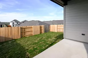 148 Blackborrow Dr, Kyle, TX 78640 - Photo 16