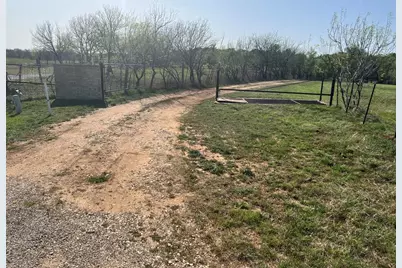 235 Mesquite Drive, Cedar Creek, TX 78612 - Photo 36