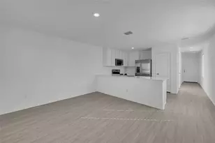 309 Marty Allen Loop, Jarrell, TX 76537 - Photo 2