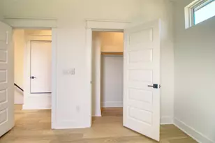 2608 Bristol Dr, Austin, TX 78723 - Photo 20