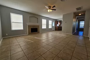 580 Hometown Pkwy, Kyle, TX 78640 - Photo 14