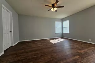 580 Hometown Pkwy, Kyle, TX 78640 - Photo 18