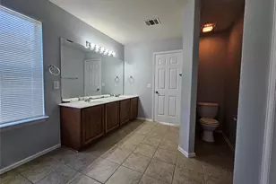 580 Hometown Pkwy, Kyle, TX 78640 - Photo 24