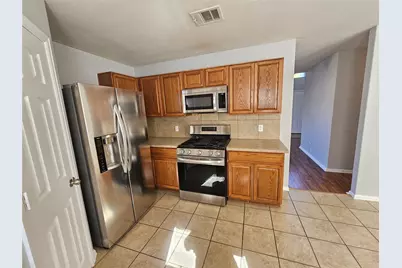 580 Hometown Parkway, Kyle, TX 78640 - Photo 12