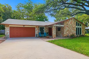 9907 Oak Hollow Dr, Austin, TX 78758 - Photo 2