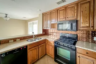 12010 Shady Springs Rd, Austin, TX 78758 - Photo 6