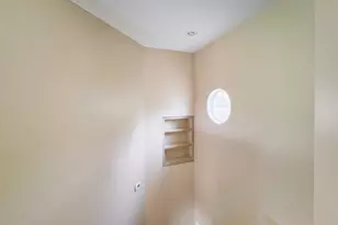 12010 Shady Springs Rd, Austin, TX 78758 - Photo 10