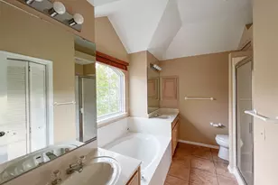 12010 Shady Springs Rd, Austin, TX 78758 - Photo 16