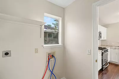 172 Discovery, Kyle, TX 78640 - Photo 10