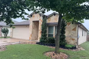 733 Pinnacle Dr, Georgetown, TX 78626 - Photo 2