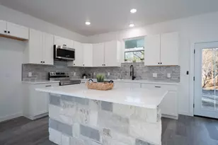 165 Nuuanu Ln, Bastrop, TX 78602 - Photo 20