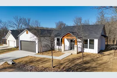 165 Nuuanu Lane, Bastrop, TX 78602 - Photo 2