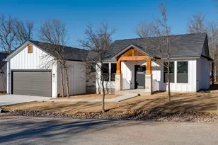 165 Nuuanu Ln, Bastrop, TX 78602 - Photo 6