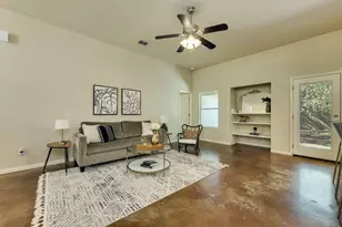 37 Pleasant Valley Rd, Wimberley, TX 78676 - Photo 12