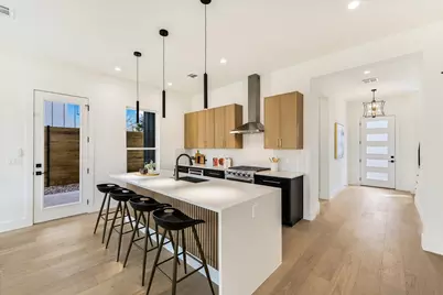 2006 Sl Davis Avenue #1, Austin, TX 78702 - Photo 2