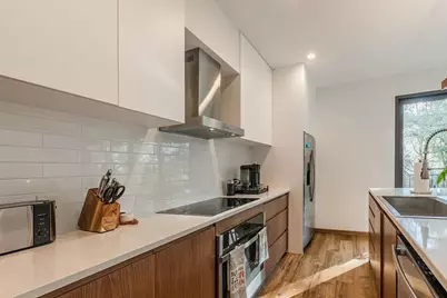 2105 Crazyhorse Pass, Austin, TX 78734 - Photo 4