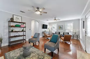 611 W Johanna St, Austin, TX 78704 - Photo 10